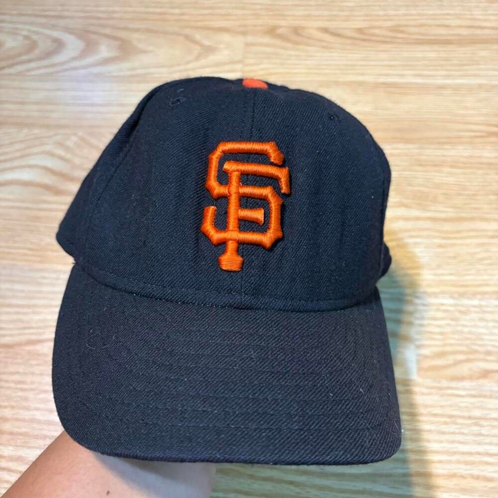 Vintage 90s Era San Francisco Giants navy blue baseball cap